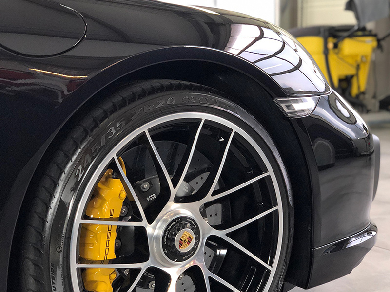 Porsche Turbo S – Film de protection sur la face avant et traitement céramique en carbone